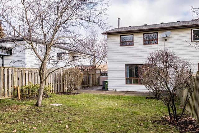 246 Golden Orchard Drive, House semidetached with 3 bedrooms, 1 bathrooms and 3 parking in Hamilton ON | Image 44