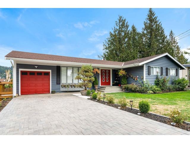 2568 Mendham Street, House detached with 4 bedrooms, 2 bathrooms and 4 parking in Abbotsford BC | Image 3