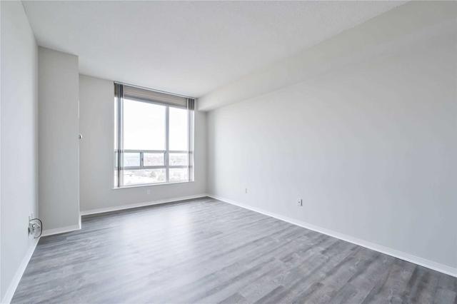 lph12 - 7825 Bayview Ave, Condo with 3 bedrooms, 3 bathrooms and 2 parking in Markham ON | Image 6