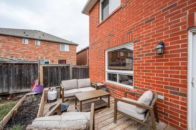 22 Albery Rd, House semidetached with 3 bedrooms, 3 bathrooms and 3 parking in Brampton ON | Image 19