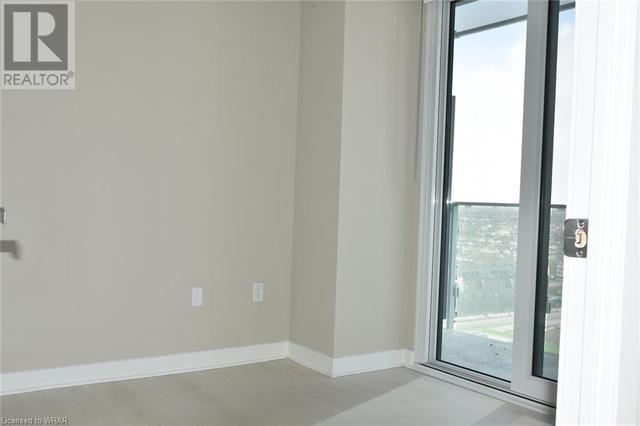 911 - 3900 Confederation Parkway, Condo with 2 bedrooms, 0 bathrooms and 1 parking in Mississauga ON | Image 3