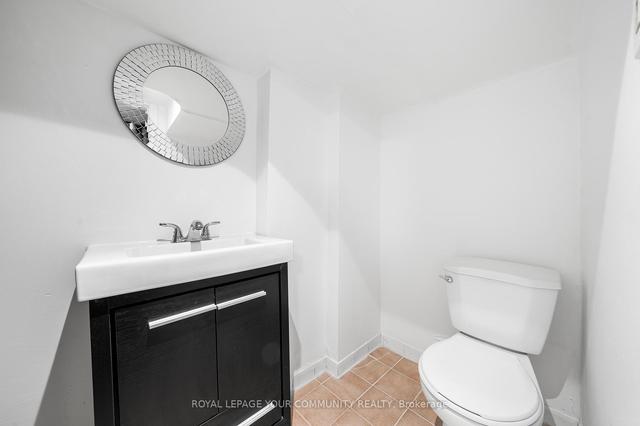 70 Fifth St, House detached with 2 bedrooms, 3 bathrooms and 1 parking in Toronto ON | Image 18