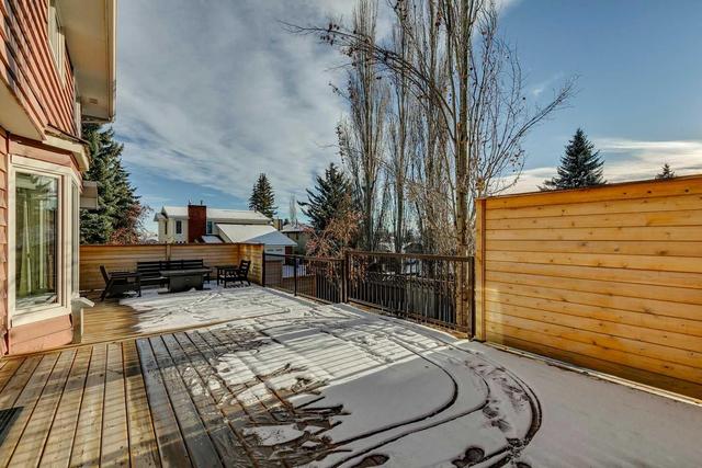 131 Strathbury Bay Sw, House detached with 4 bedrooms, 2 bathrooms and 4 parking in Calgary AB | Image 46