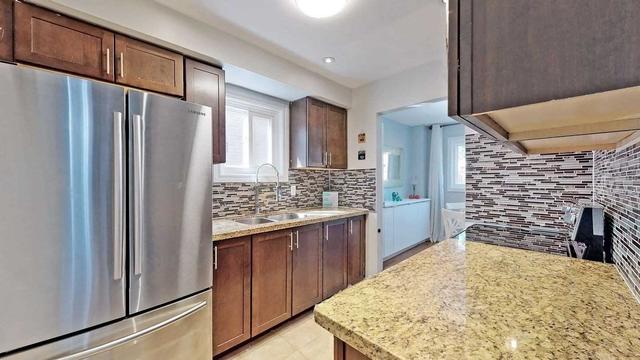 58 Chatfield Dr, House detached with 3 bedrooms, 2 bathrooms and 3 parking in Ajax ON | Image 39