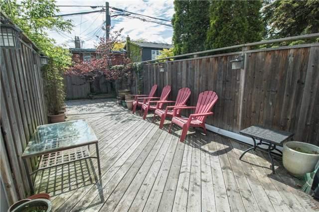 104 Lee Ave, House semidetached with 3 bedrooms, 3 bathrooms and 1 parking in Toronto ON | Image 15