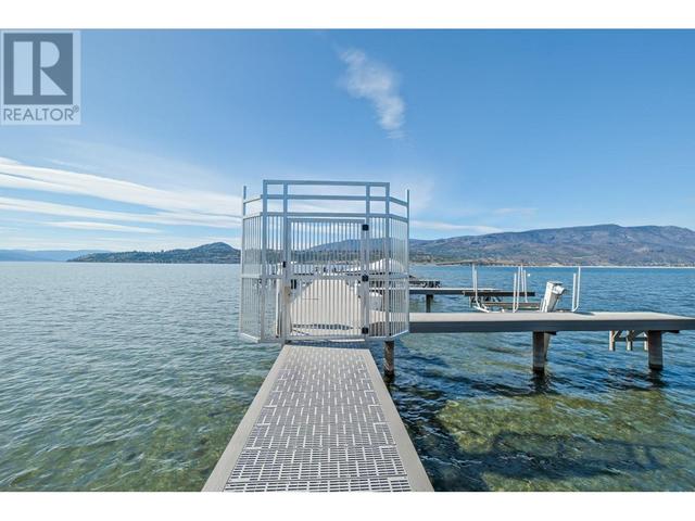 8 - 2368 Abbott Street, House detached with 3 bedrooms, 2 bathrooms and 2 parking in Kelowna BC | Image 34