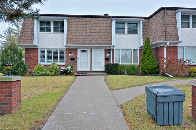 5 - 1023 Salisbury Street, House attached with 2 bedrooms, 1 bathrooms and 1 parking in Sarnia ON | Image 1