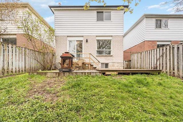 43 Garden Dr, House detached with 3 bedrooms, 2 bathrooms and 5 parking in Barrie ON | Image 9