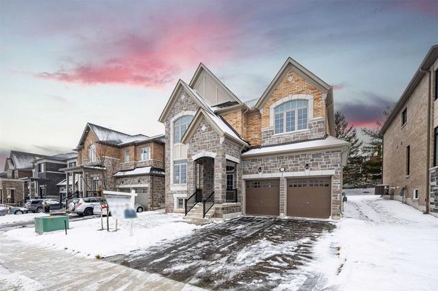 95 Bethpage Cres, House detached with 5 bedrooms, 4 bathrooms and 4 parking in Newmarket ON | Card Image