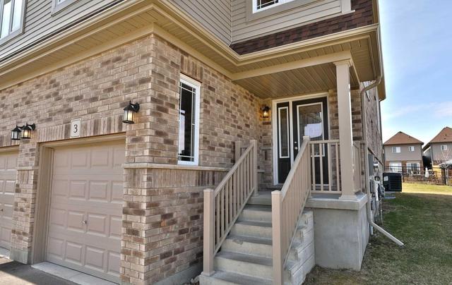 3 Ambrous Cres, House semidetached with 3 bedrooms, 3 bathrooms and 2 parking in Guelph ON | Image 2