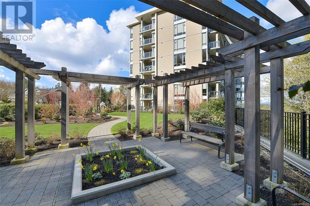 702 - 5388 Hill Rise Terr, Condo with 2 bedrooms, 2 bathrooms and 2 parking in Saanich BC | Image 54