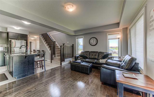 51 - 91 Poppy Dr E, Townhouse with 3 bedrooms, 3 bathrooms and 2 parking in Guelph ON | Image 4