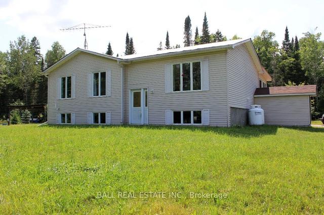 7113 Highway 127, House detached with 3 bedrooms, 2 bathrooms and 20 parking in South Algonquin ON | Image 2