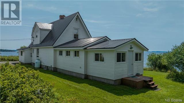 280 Holts Point Road, House detached with 3 bedrooms, 1 bathrooms and null parking in Saint Patrick NB | Image 42