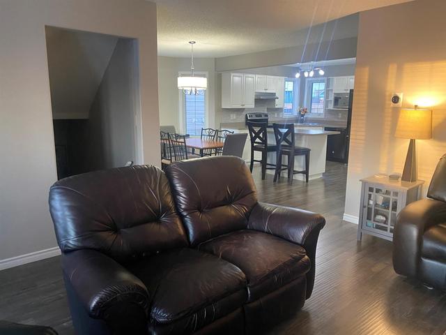 120 Sirius Avenue, Home with 3 bedrooms, 2 bathrooms and 4 parking in Wood Buffalo AB | Image 5