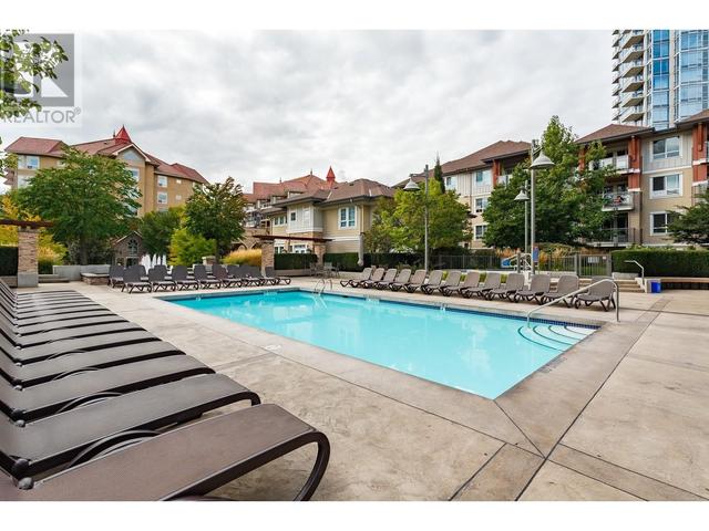 412 - 1093 Sunset Drive, Condo with 3 bedrooms, 2 bathrooms and 1 parking in Kelowna BC | Image 25