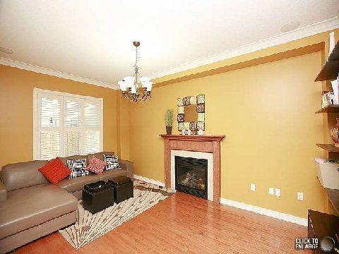 8 Tomabrook Cres, House detached with 4 bedrooms, 4 bathrooms and 4 parking in Brampton ON | Image 4