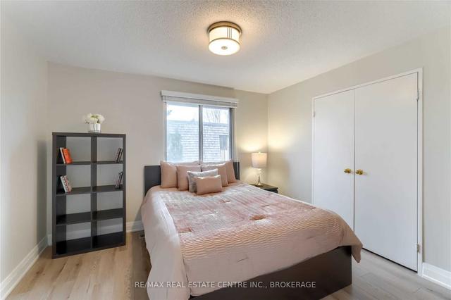 75 - 1250 Mississauga Valley Blvd N, Townhouse with 4 bedrooms, 2 bathrooms and 2 parking in Mississauga ON | Image 15