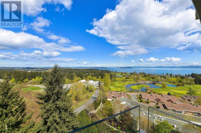 702 - 5388 Hill Rise Terr, Condo with 2 bedrooms, 2 bathrooms and 2 parking in Saanich BC | Image 21