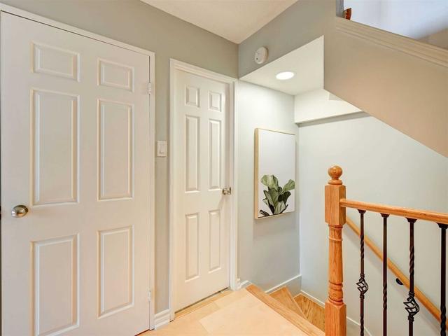 th03 - 89 Mccaul St, Townhouse with 4 bedrooms, 3 bathrooms and 0 parking in Toronto ON | Image 9