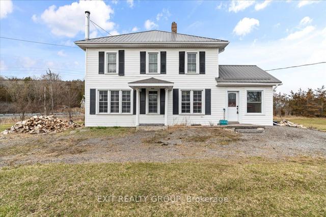 289 Hoskin Rd, House detached with 3 bedrooms, 3 bathrooms and 5 parking in Belleville ON | Image 1