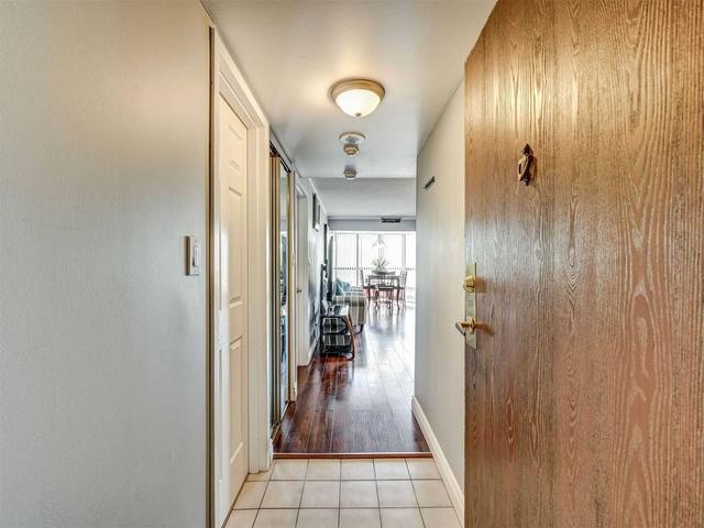 209 - 25 Agnes St, Condo with 2 bedrooms, 2 bathrooms and 1 parking in Mississauga ON | Image 35
