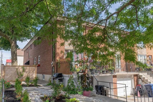 241 Pickering St, House semidetached with 6 bedrooms, 3 bathrooms and 6 parking in Toronto ON | Image 1