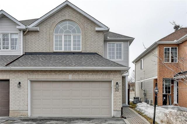 32 Palmadeo Drive, Home with 4 bedrooms, 4 bathrooms and 4 parking in Ottawa ON | Image 2