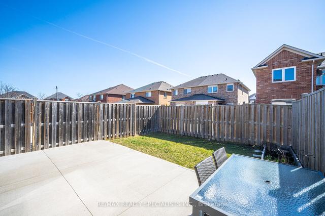 13 Coachlight Cres, House semidetached with 3 bedrooms, 4 bathrooms and 4 parking in Brampton ON | Image 30