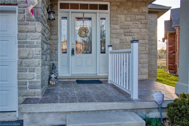 237 Buttercup Court, House semidetached with 2 bedrooms, 2 bathrooms and 3 parking in Waterloo ON | Image 3