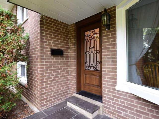 55 Ladore Dr, House detached with 4 bedrooms, 2 bathrooms and 6 parking in Brampton ON | Image 32