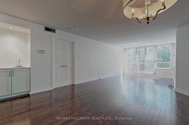 310 - 215 The Donway W, Condo with 2 bedrooms, 2 bathrooms and 1 parking in Toronto ON | Image 22