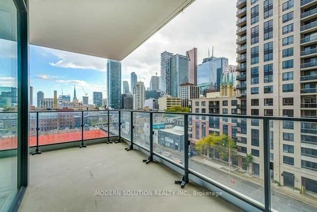 702 - 77 Shuter St, Condo with 2 bedrooms, 2 bathrooms and 1 parking in Toronto ON | Image 5