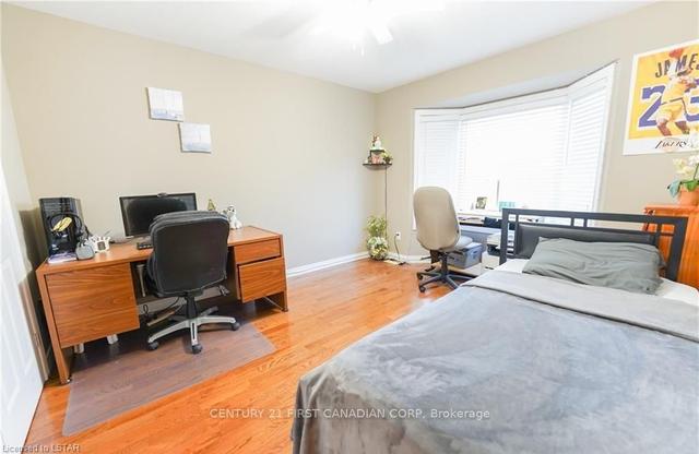 15 - 95 Capulet Lane, Condo with 2 bedrooms, 3 bathrooms and 4 parking in London ON | Image 5