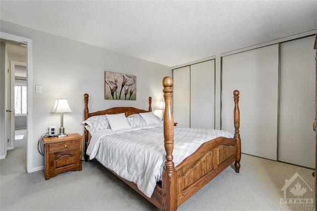 1824 Axminster Court, Townhouse with 3 bedrooms, 2 bathrooms and 2 parking in Ottawa ON | Image 13