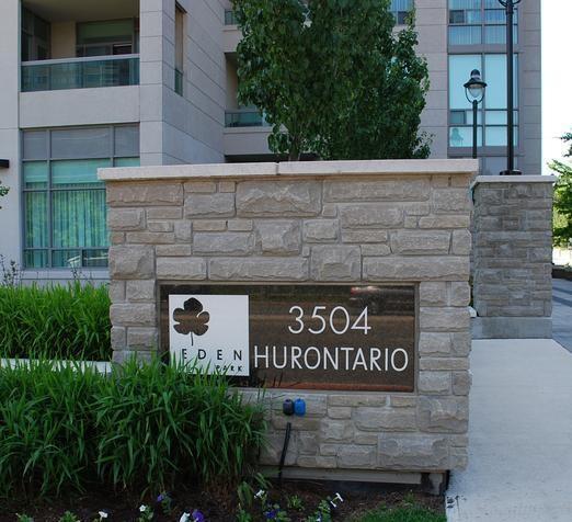 206 - 3504 Hurontario St, Condo with 1 bedrooms, 1 bathrooms and null parking in Mississauga ON | Image 1