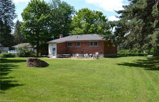 126 Mcgill Dr, House detached with 3 bedrooms, 2 bathrooms and 9 parking in Kawartha Lakes ON | Image 17