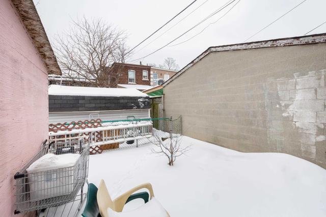 109 Connolly St, House semidetached with 5 bedrooms, 3 bathrooms and 1 parking in Toronto ON | Image 33