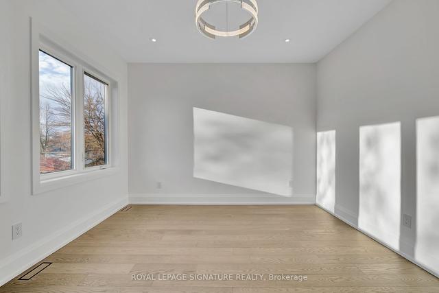 40 Manderley Dr, House detached with 4 bedrooms, 4 bathrooms and 4 parking in Toronto ON | Image 9