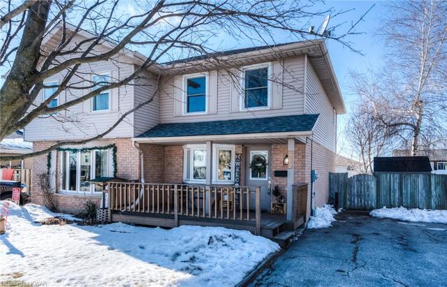 792 Elgin Street N, House semidetached with 3 bedrooms, 1 bathrooms and null parking in Cambridge ON | Image 1