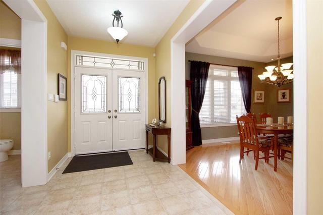 14 Sisson Lane, House detached with 3 bedrooms, 4 bathrooms and 2 parking in Clarington ON | Image 5
