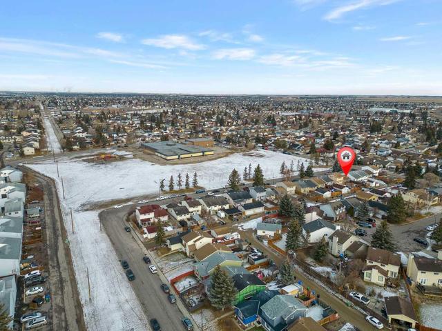 10 Falwood Crescent Ne, Home with 2 bedrooms, 1 bathrooms and 1 parking in Calgary AB | Image 43