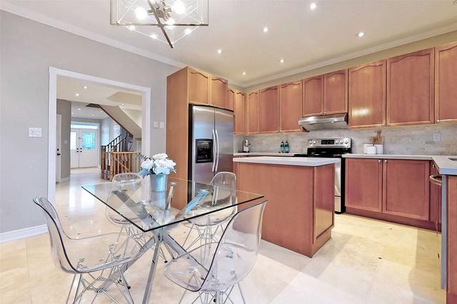 4745 James Austin Dr, House detached with 4 bedrooms, 4 bathrooms and 7 parking in Mississauga ON | Image 5