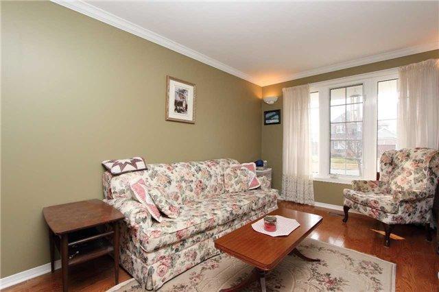 1974 Dalhousie Cres, House detached with 3 bedrooms, 5 bathrooms and 6 parking in Oshawa ON | Image 7