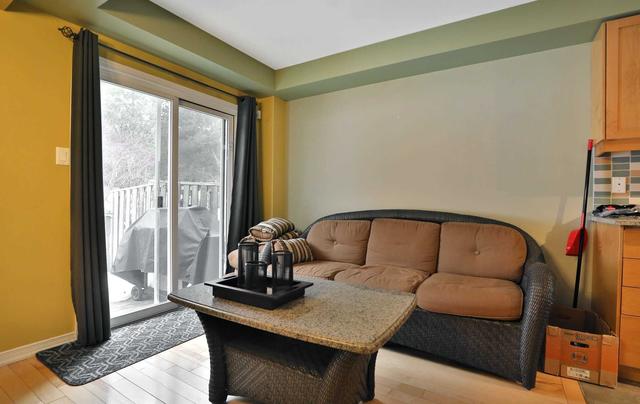 4 - 7 Southside Pl, Townhouse with 3 bedrooms, 3 bathrooms and 2 parking in Hamilton ON | Image 8
