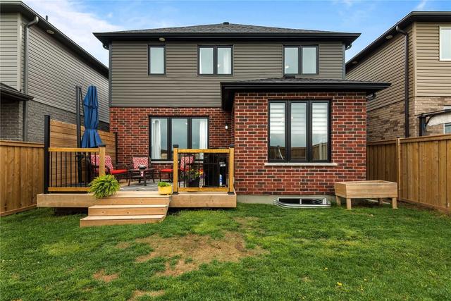 18 Sparrow Cres, House detached with 3 bedrooms, 3 bathrooms and 4 parking in Grand Valley ON | Image 38
