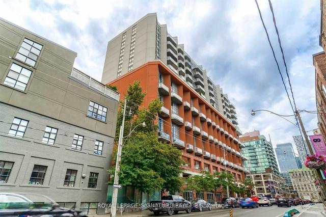 1011 - 255 Richmond St E, Condo with 0 bedrooms, 1 bathrooms and 0 parking in Toronto ON | Image 11
