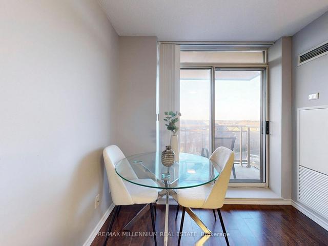 413 - 75 King William Cres, Condo with 1 bedrooms, 1 bathrooms and 1 parking in Richmond Hill ON | Image 2