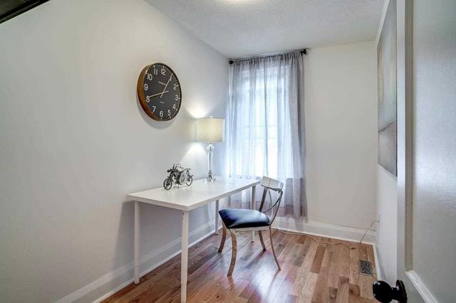 369 Ashdale Ave, House semidetached with 2 bedrooms, 2 bathrooms and 0 parking in Toronto ON | Image 9