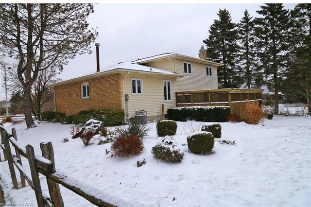 233 Mcgarry Drive, House detached with 4 bedrooms, 1 bathrooms and 3 parking in Kitchener ON | Image 30